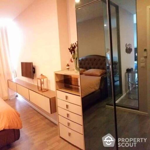 1-BR Condo at The Room Sukhumvit 69 near BTS Phra Khanong