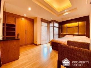 2-BR Apt. close to Thong Lo