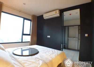 1-BR Condo at Life Asoke near ARL Makkasan