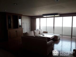 3-BR Condo at D.S. Tower 2 Sukhumvit 39 Condominium near MRT Sukhumvit