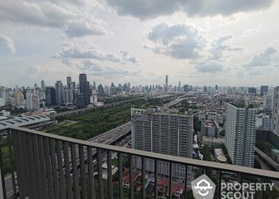 2-BR Condo at Life Asoke - Rama 9 near MRT Phra Ram 9