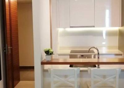 1-BR Condo at The River Condominium near BTS Saphan Taksin