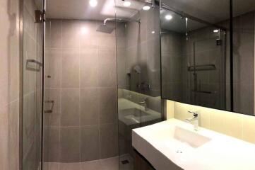 1-BR Condo at Na Vara Residence near BTS Chit Lom (ID 436037)