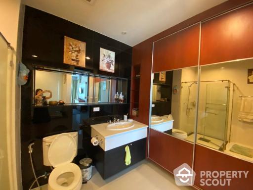 1-BR Condo at The Address Chidlom near BTS Chit Lom