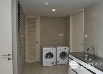 3-BR Condo at The Met Sathorn near BTS Chong Nonsi (ID 476279)