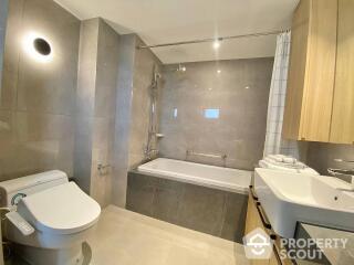 3-BR Serviced Apt. near BTS Ekkamai (ID 515193)