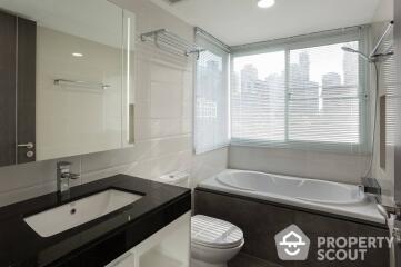 3-BR Apt. near BTS Phrom Phong (ID 510644)