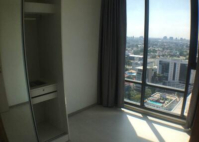 2-BR Condo at Rhythm Sukhumvit 42 near BTS Ekkamai (ID 514423)