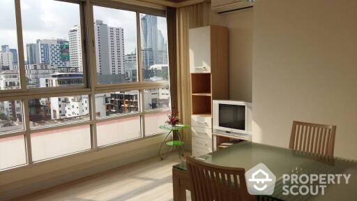 1-BR Condo at Pathumwan Resort near BTS Phaya Thai