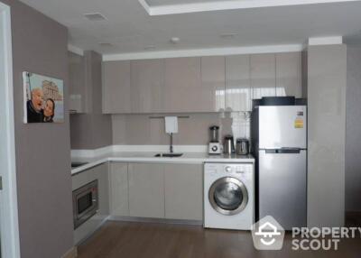 1-BR Condo at Dazzle Condo Sukhumvit 7 near BTS Nana