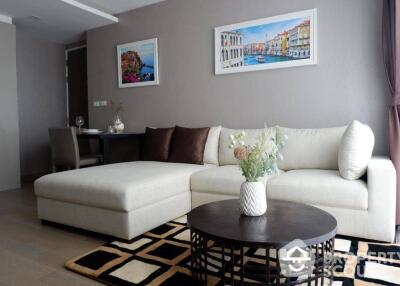 1-BR Condo at Dazzle Condo Sukhumvit 7 near BTS Nana