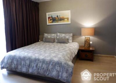 1-BR Condo at Dazzle Condo Sukhumvit 7 near BTS Nana