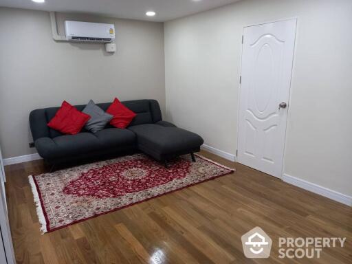 2-BR Condo at President Park View Towers near MRT Queen Sirikit National Convention Centre