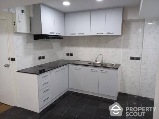 2-BR Condo at President Park View Towers near MRT Queen Sirikit National Convention Centre