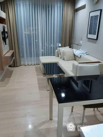 1-BR Condo at Rhythm Sathorn near BTS Saphan Taksin (ID 435680)