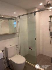 1-BR Condo at The Room Sukhumvit 40 near BTS Thong Lor (ID 507984)