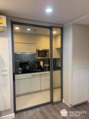 1-BR Condo at The Room Sukhumvit 40 near BTS Thong Lor (ID 507984)