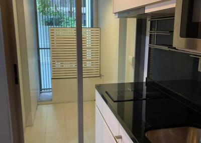 1-BR Condo at The Room Sukhumvit 40 near BTS Thong Lor (ID 507984)