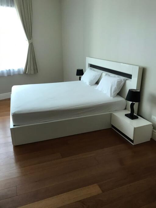 For RENT : Bright Sukhumvit 24 / 1 Bedroom / 1 Bathrooms / 68 sqm / 55000 THB [R11810]