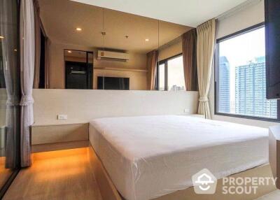 1-BR Condo at Life Asoke near ARL Makkasan