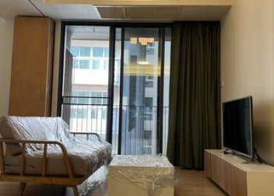 1-BR Condo at Siamese Gioia near MRT Phetchaburi