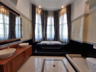 For Rent Bangkok Single House Baan Klang Krung Grand Vienna Rama 3 Rama 3 Yannawa