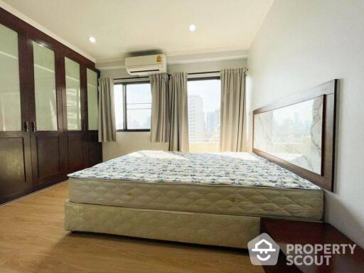 2-BR Condo at Saranjai Mansion Condominium near BTS Nana