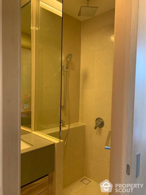 1-BR Condo at The Esse Asoke near MRT Sukhumvit (ID 440838)