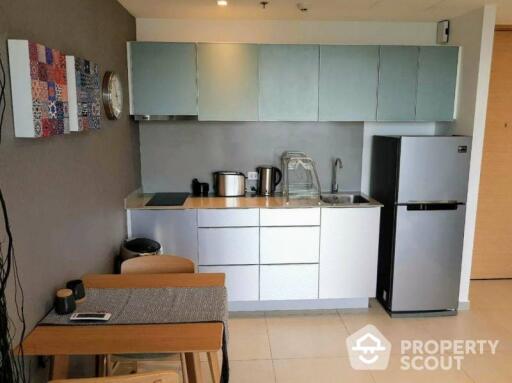 1-BR Condo at The Lofts Ekkamai near BTS Ekkamai