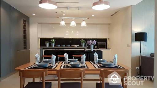 2-BR Condo at The River Condominium near BTS Saphan Taksin