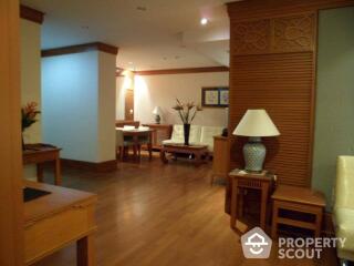 2-BR Condo at Grand Langsuan Condominium near BTS Ratchadamri (ID 510035)