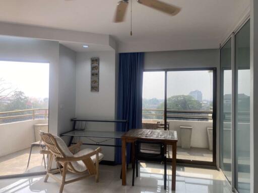 City and River View  Spacious 2BR Condo at Riverside Condo, Chiang Mai