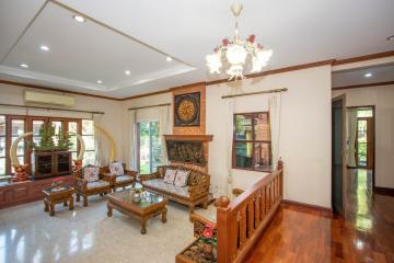 6 Bedroom Lanna Style House at Laddarom Elegance Payap Chiang Mai