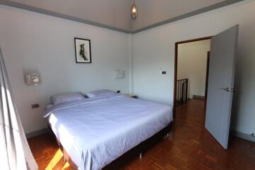 Modernised 2 bed townhouse Mae Rim