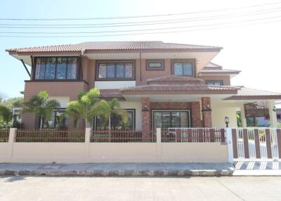 5-Bed House for rent at Pa Daet near Global House