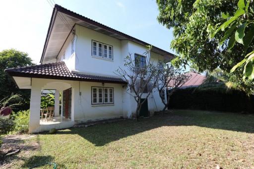 Part furnished 4 bedroom house at Nong Phueng