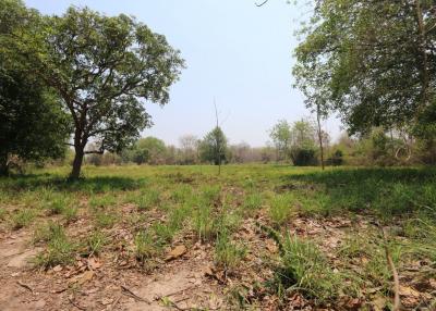 Land plot in tranquil Nam Phrae