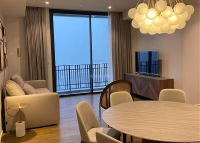 For Rent 95sqm 2 Bed 3 Bath Condo Muniq Lang Suan with Lumpini Park View