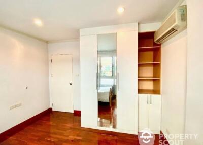 2-BR Condo at Baan Siri Sathorn Yenakard Condominium near MRT Khlong Toei