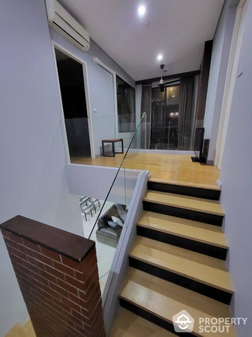 1-BR Condo at Villa Asoke near MRT Phetchaburi