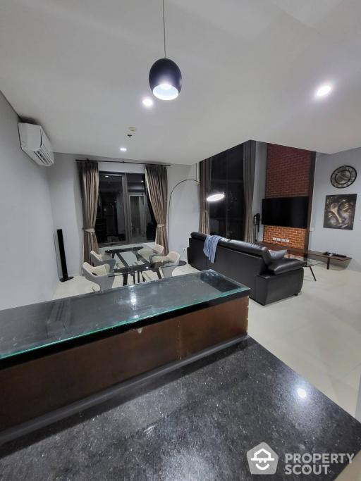 1-BR Condo at Villa Asoke near MRT Phetchaburi