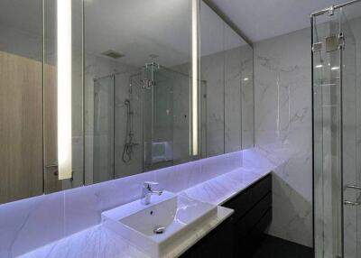 2-BR Condo at Noble Ploenchit near BTS Phloen Chit