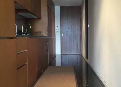 1-BR Condo at Hansar Bangkok Hotel near BTS Ratchadamri (ID 438761)