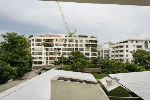 For RENT : 39 Suites / 2 Bedroom / 2 Bathrooms / 90 sqm / 38000 THB [R11826]