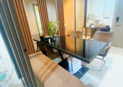 1 Bed 1 Bath 36 SQ.M LIFE Asoke - Rama 9