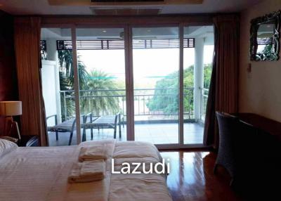 Large 2 Bedroom Condo with Stunning Seaview