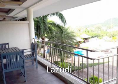 Large 2 Bedroom Condo with Stunning Seaview