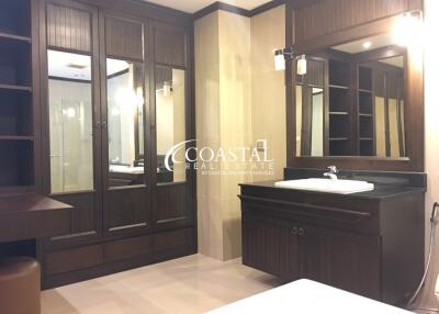 Condo For Rent Central Pattaya