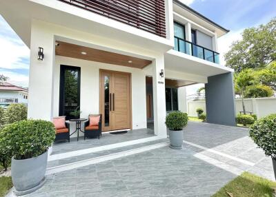 House for sale 7.99 Million Baht