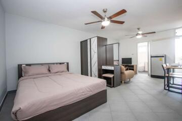 Affordable Studio Room for rent : City View Condo near Tha Phae Gate